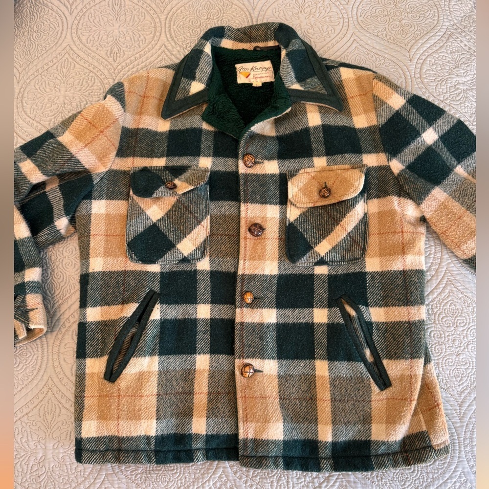 ❄️ Vintage Fox Knapp Green and Tan Plaid Woman’s Cabincore style jacket - Picture 5 of 9